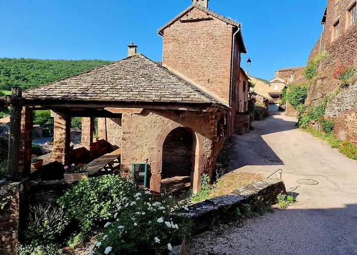 La Loubiere - Le Au Coeur De La Nature * Combret