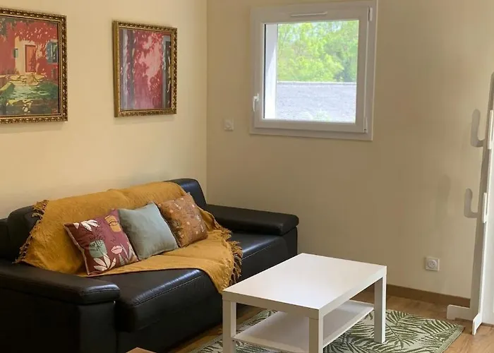 La Loubiere - Le Au Coeur De La Nature Nyaraló *